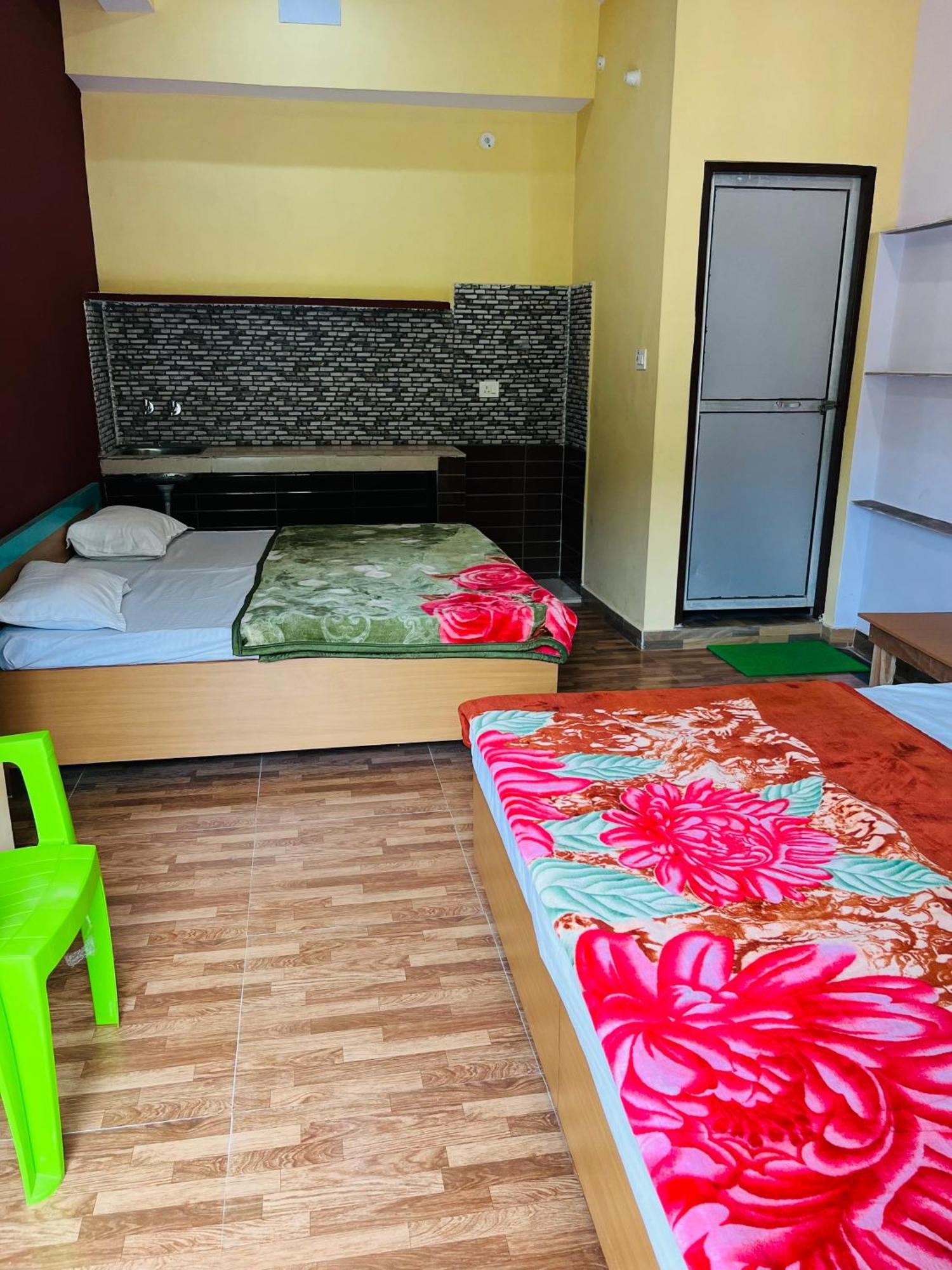 Girish Alay Home Stay Rudraprayāg Exteriér fotografie